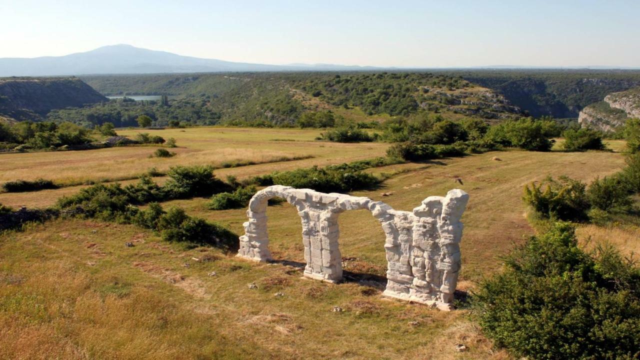 BogatićRural House Mudrinic "Ivini Dvori"别墅 外观 照片